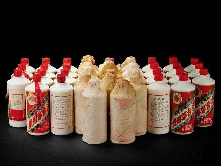 普洱日照岚山回收酒价格哪里回收(附近上门回收茅台酒）?